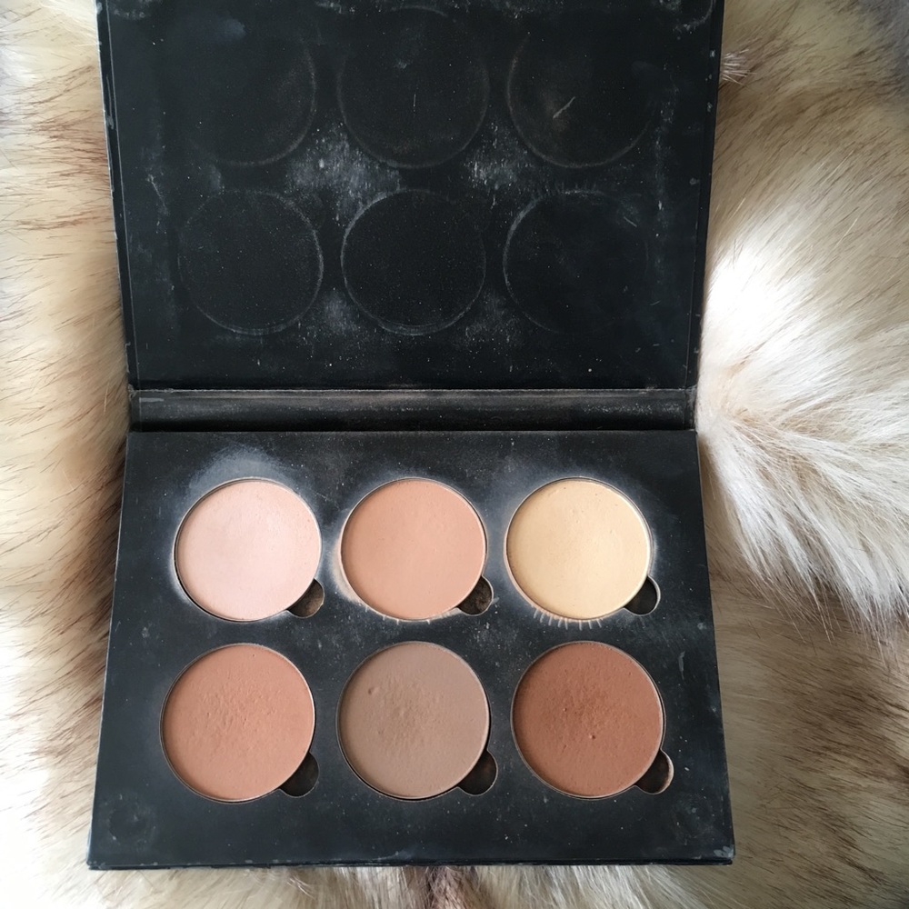 Anastasia Beverly Hills custom contour kit